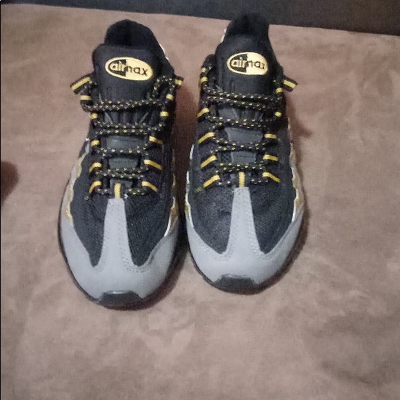 Nike AirMax 95 men’s size , 11 - Picture 3 of 5